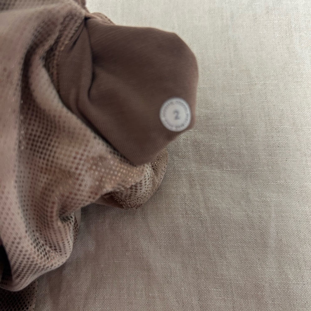 Lululemon champagne align high waisted leggings 21 inch - Picture 6 of 6